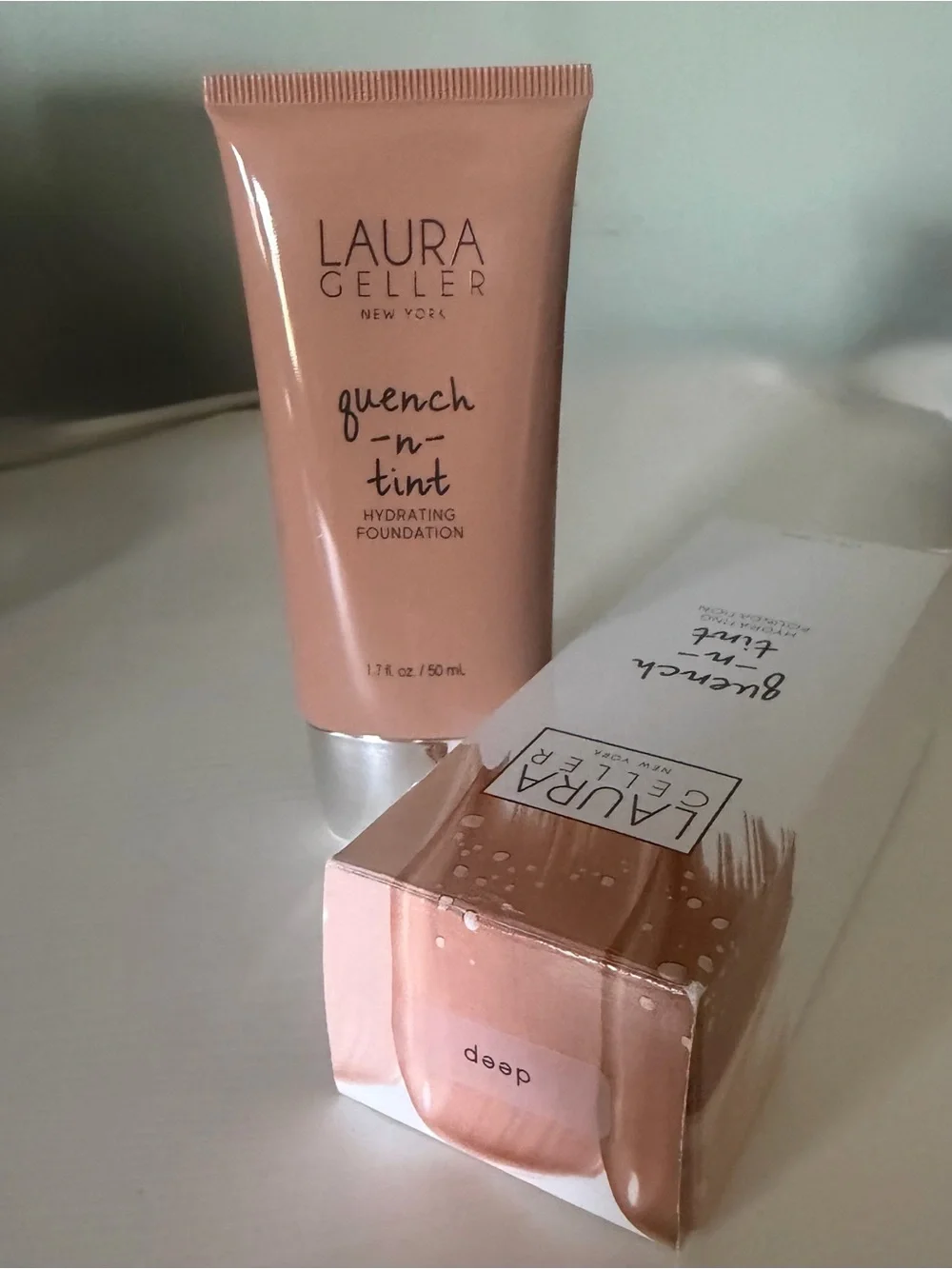 Laura Geller Tinted Moisturizer - Warm Tan